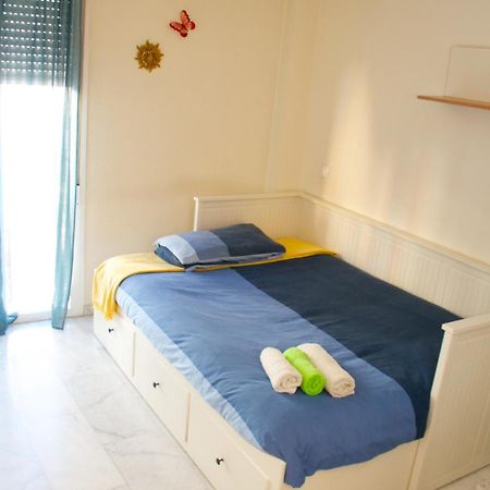 Apartamentos Canasteros Malaga Exterior photo
