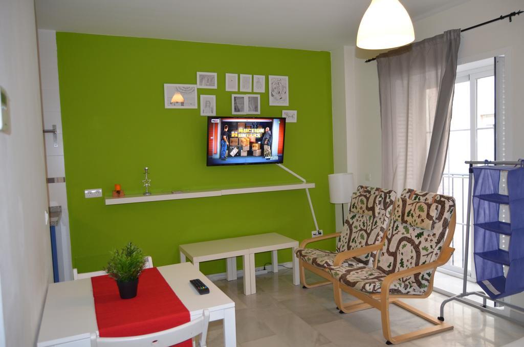 Apartamentos Canasteros Malaga Room photo