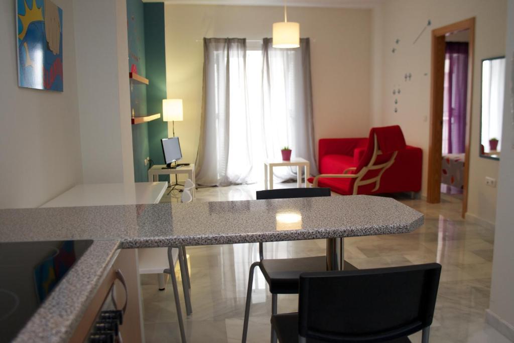 Apartamentos Canasteros Malaga Room photo
